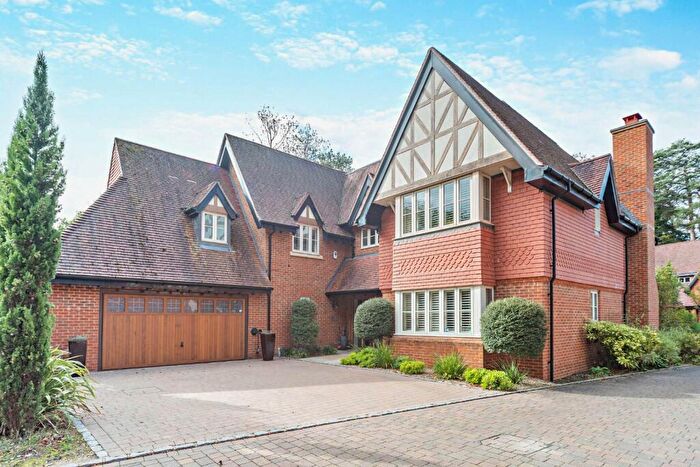 5 Bedroom House For Sale In Furlong Drive, Ascot, SL5