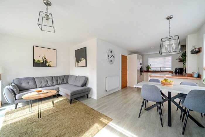 3 Bedroom Semi-detached House For Sale In Oak Close, Bickington, Barnstaple, Devon, EX31