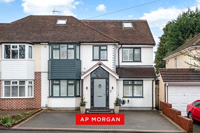 5 Bedroom Semi Detached House For Sale In Golden Cross Lane, Catshill, Bromsgrove, Worcestershire, B61