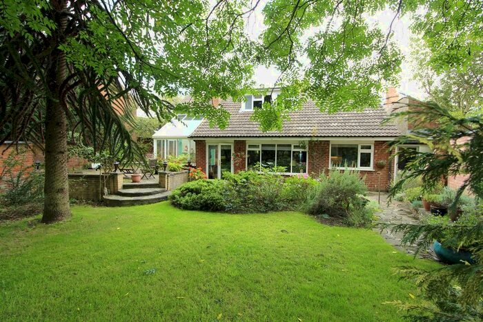 4 Bedroom Bungalow For Sale In Hall Lane, Walton, LE17