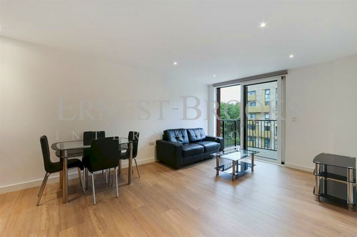 2 Bedroom Apartment To Rent In Baroque Gardens, Marine Wharf, Canada Water, SE16