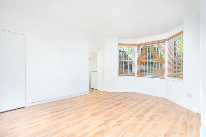 Studio To Rent In East Dulwich Road, East Dulwich, London, SE22