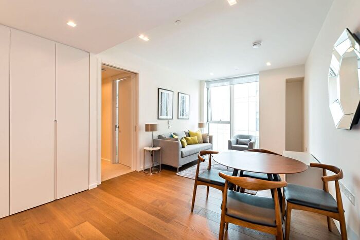 1 Bedroom Flat For Sale In Lillie Square, Earls Court, London, SW6