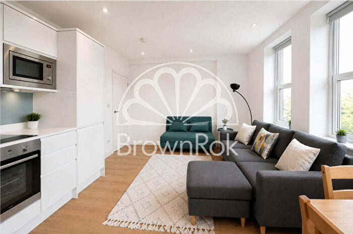 1 Bedroom Apartment To Rent In Green Lanes, Hairingey, London, N4