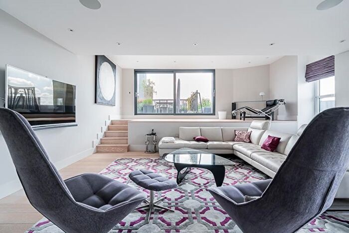 4 Bedroom Flat To Rent In Warrington Gardens, Maida Vale, W9