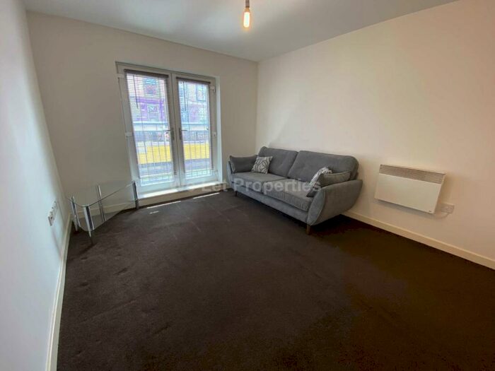 2 Bedroom Apartment To Rent In Delta Point, Blackfriars Road, M3