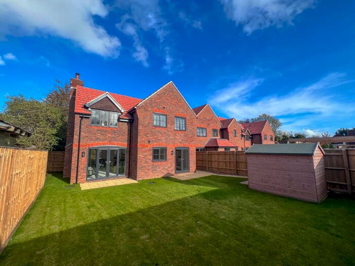 4 Bedroom Detached House For Sale In Jay House, Chinnor Road, Bledlow Ridge, High Wycombe, Buckinghamshire, HP14