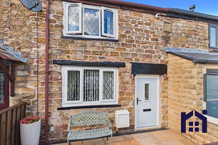 2 Bedroom Cottage To Rent In Whitehall Lane, Blackrod, BL6