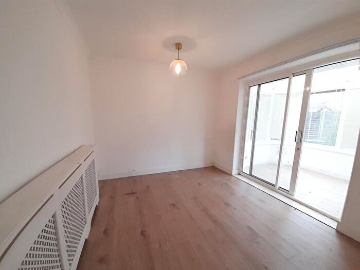 2 Bedroom End Of Terrace House To Rent In Green Lane, Wolverton, Milton Keynes, MK12