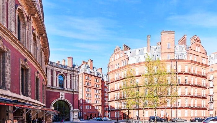 3 Bedroom Flat To Rent In Albert Hall Mansions, Kensington Gore, SW7