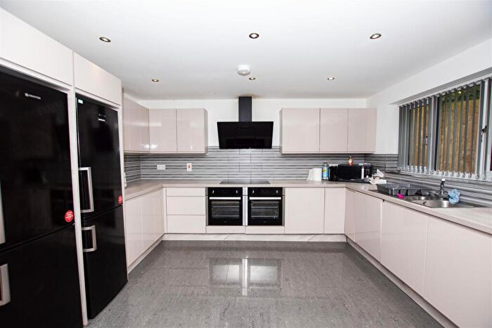 7 Bedroom House To Rent In Heeley Road, Birmingham, West Midlands, B29