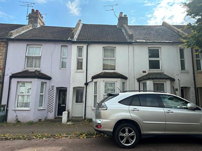 2 Bedroom House To Rent In Bradstone New Road, Folkestone, CT20
