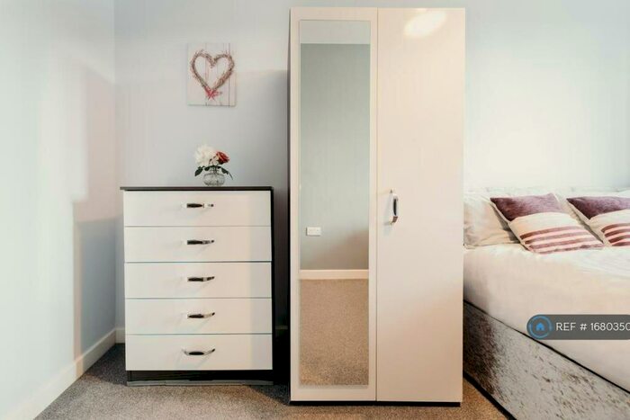 2 Bedroom Flat To Rent In Caryl Street, Liverpool, L8