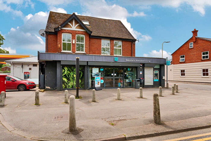 3 Bedroom Apartment To Rent In London Road, Wokingham, Berkshire, RG40