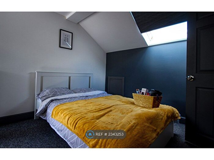 5 Bedroom Terraced House To Rent In Beeley Street, Salford, M6