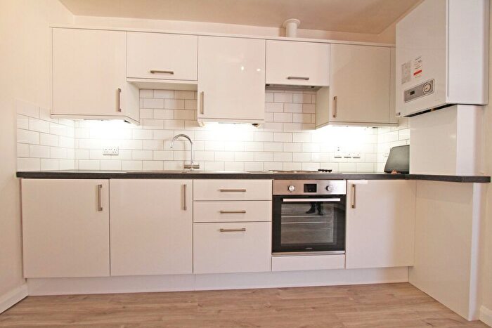 1 Bedroom Flat To Rent In Parsons Street, Banbury, Oxon, OX16