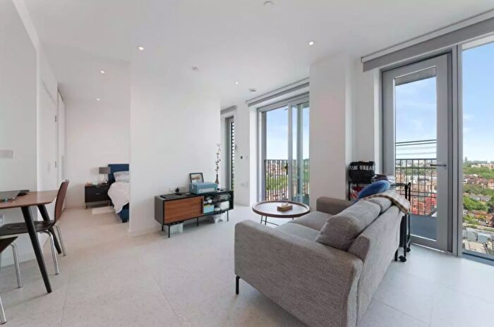 Studio To Rent In Tapestry Way, London, E1