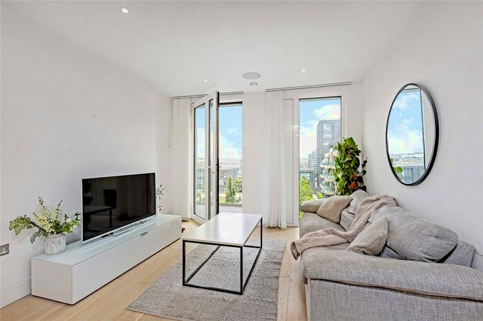 1 Bedroom Flat To Rent In Ingrebourne Apartments, Central Avenue, London, SW6