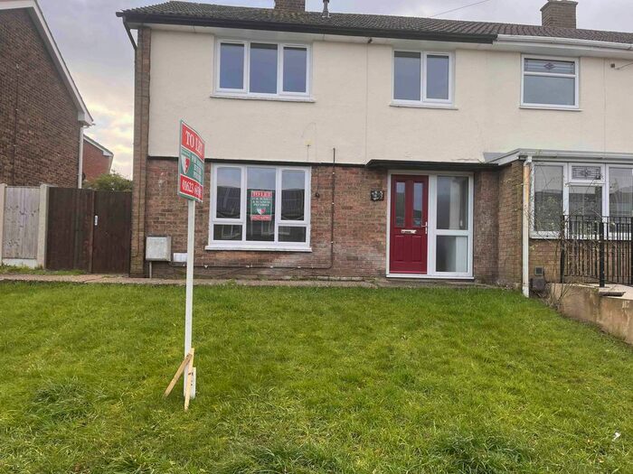 3 Bedroom Semi-Detached House To Rent In Breck Bank, Ollerton, Newark, NG22