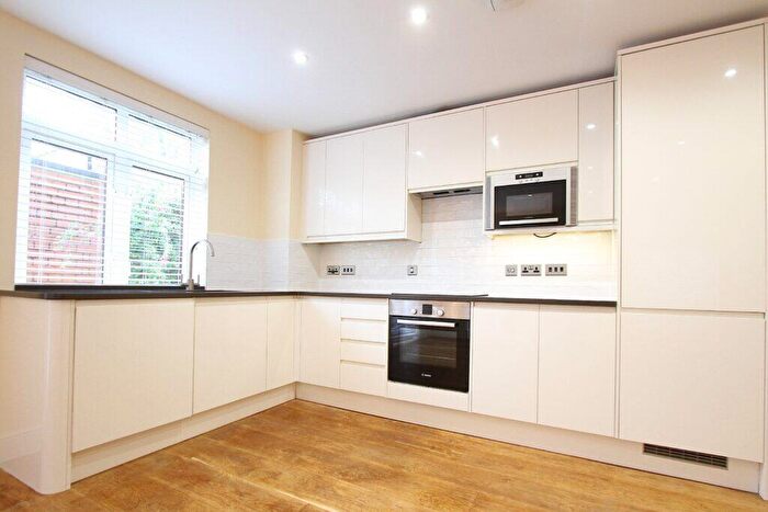 1 Bedroom Apartment To Rent In Mercia House, South Bar Street, Banbury, Oxon, OX16