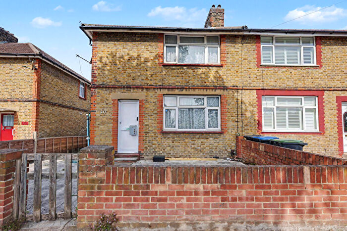 3 Bedroom House For Sale In Haselbury Road, London, N9