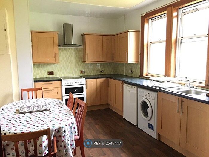 2 Bedroom Flat To Rent In Fyffe Street, Dundee, DD1