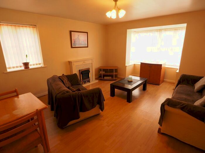 2 Bedroom Apartment To Rent In Clarendon Street, City Centre, Hull, East Yorkshire, HU3