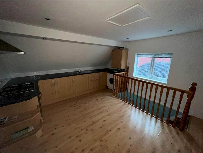 2 Bedroom Flat To Rent In Cheadle Road, Forsbrook, Stoke-On-Trent, ST11