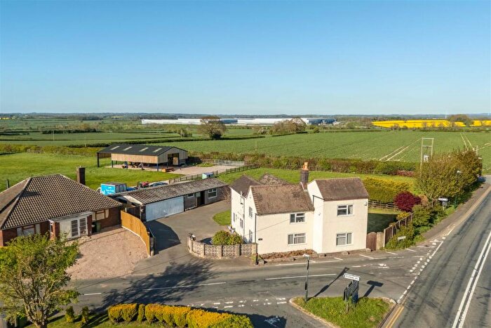 4 Bedroom Detached House For Sale In Clifton Road, No Mans Heath, B79