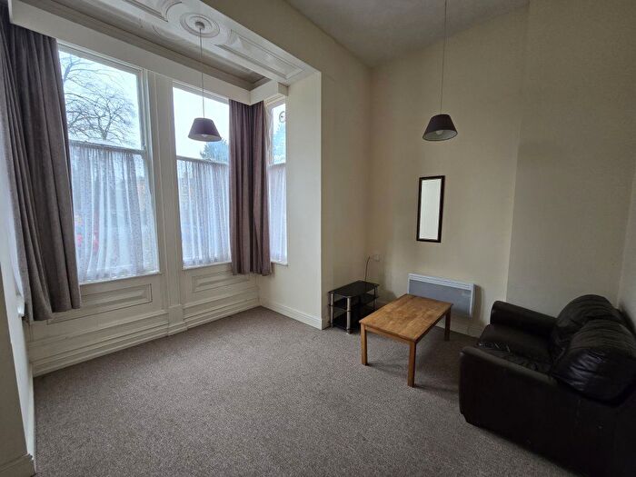 1 Bedroom Flat To Rent In London Road, Stoneygate, Leicester, LE2