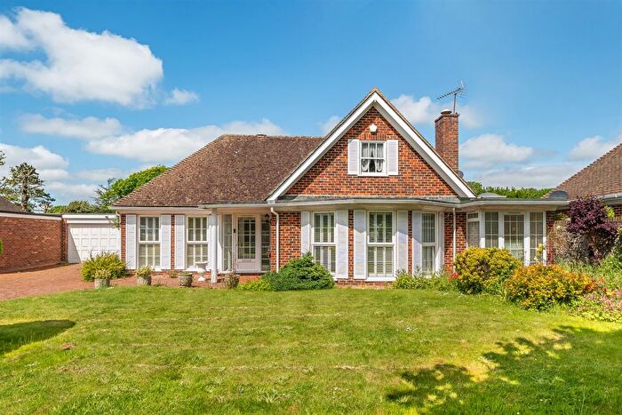 3 Bedroom Detached Bungalow To Rent In Shorecroft, Aldwick, Bognor Regis, West Sussex, PO21