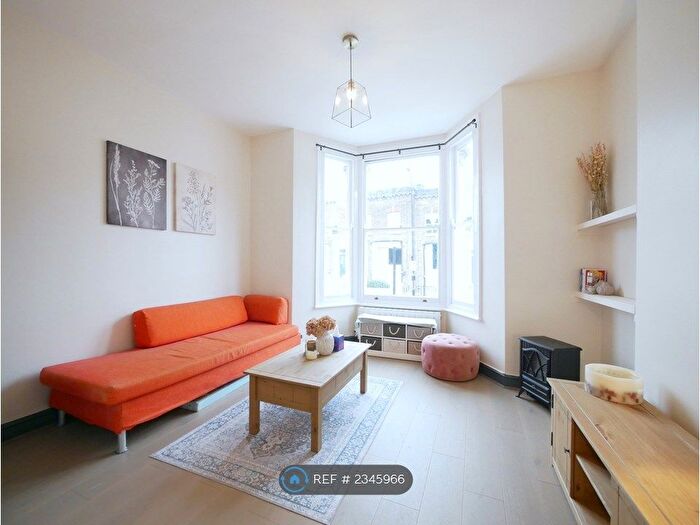 1 Bedroom Flat To Rent In Saltram Crescent, London, W9