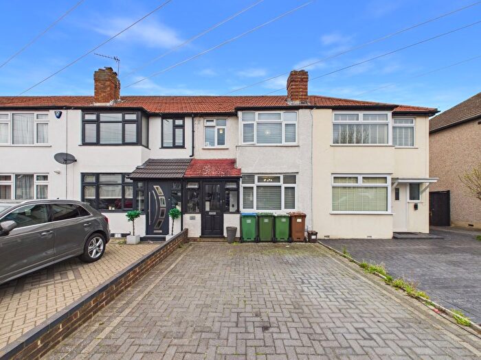 3 Bedroom Terraced House For Sale In Old Farm Avenue, Sidcup, Kent, DA15