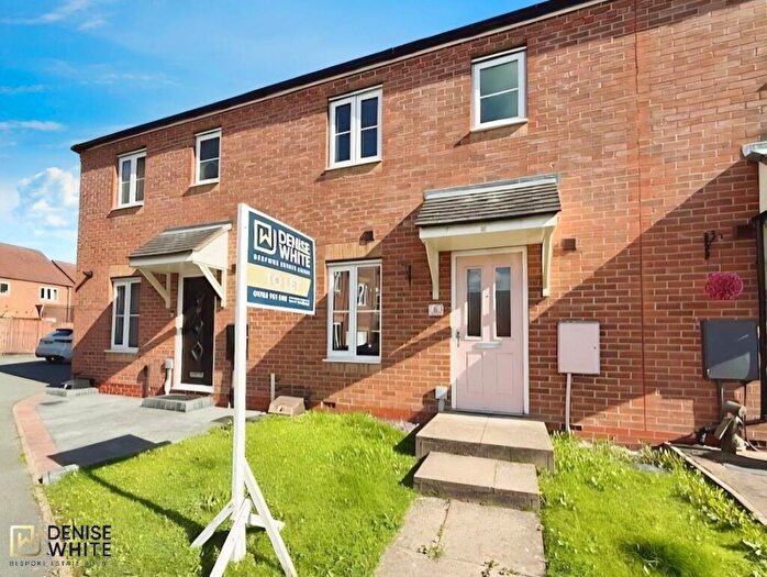 3 Bedroom Terraced House To Rent In Bullhurst Close, Stoke-On-Trent, ST6