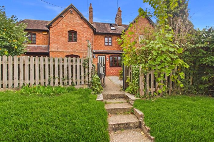 2 Bedroom Terraced House For Sale In Radclive, Buckingham, MK18