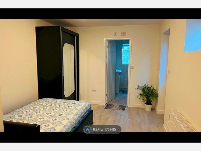 Studio To Rent In Walnut Close, Eastleigh, SO53