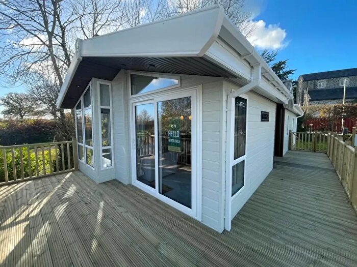 2 Bedroom Park Home For Sale In Cheriton Bishop, Exeter, EX6