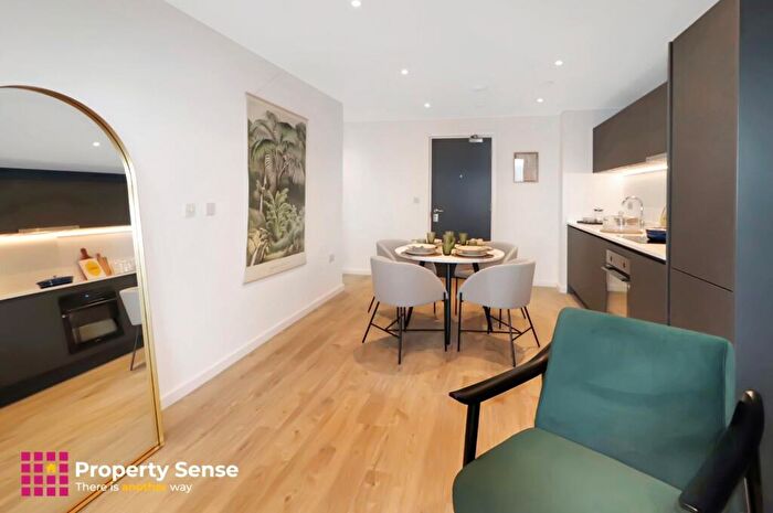 2 Bedroom Apartment To Rent In Swan Street House, Manchester, M4