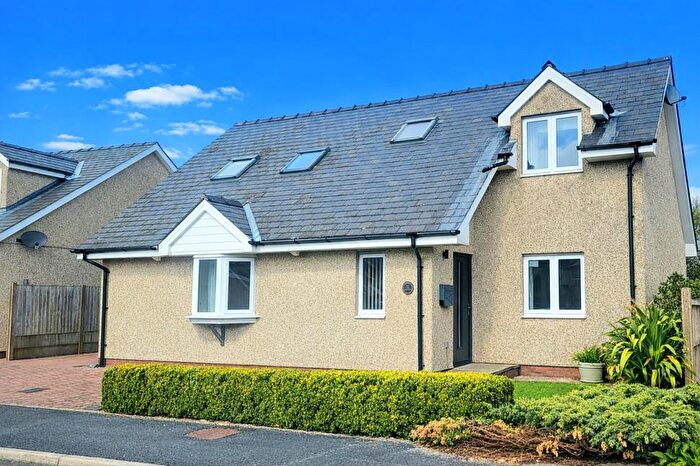 4 Bedroom Detached House For Sale In Cae Gwastad, Harlech, LL46