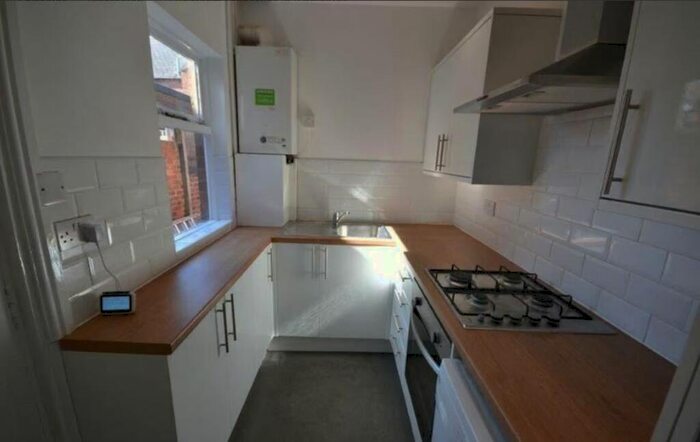 3 Bedroom Terraced House To Rent In Clarendon Street, Leicester, LE2