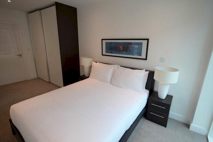 1 Bedroom Flat To Rent In Juniper Drive, London, SW18