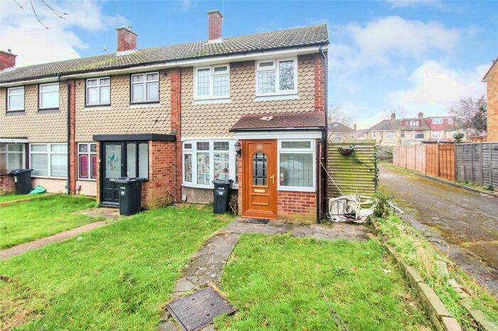 3 Bedroom End Of Terrace House To Rent In Shepherds Close, Chadwell Heath, RM6