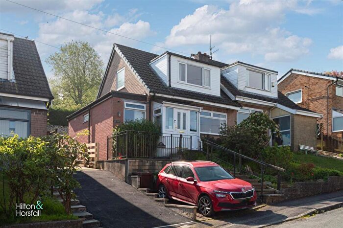 3 Bedroom Semi-Detached House For Sale In Edge End Avenue, Brierfield, BB9