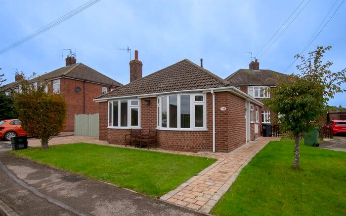 2 Bedroom Bungalow To Rent In Doriam Drive, Huntington, York, YO31