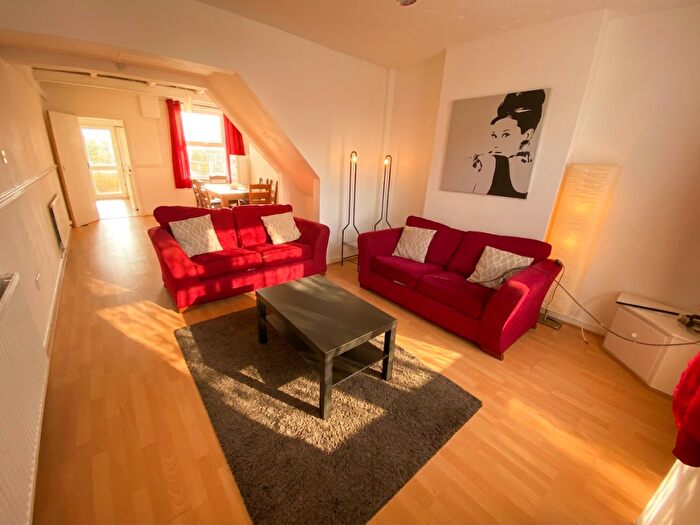 3 Bedroom House To Rent In Humber Road -, Beeston, East Midlands, NG9