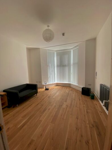 1 Bedroom Studio To Rent In Walter Road, Swansea, SA1
