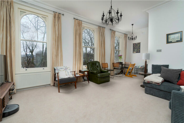 2 Bedroom Apartment To Rent In Highbury New Park, London, N5