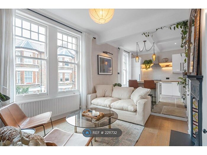 2 Bedroom Flat To Rent In Venn Street, London, SW4