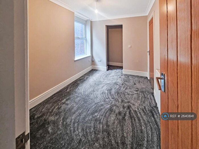 1 Bedroom Flat To Rent In Alexandra Road, Prenton, CH43