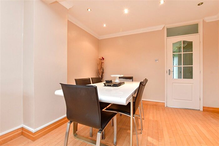 4 Bedroom Terraced House For Sale In Harkness Close, Epsom, Surrey, KT17